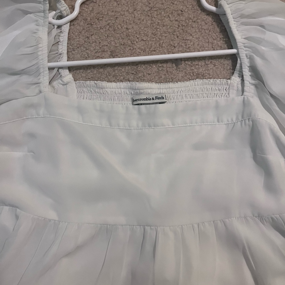 Abercrombie & Fitch Cream Puff Sleeve Top